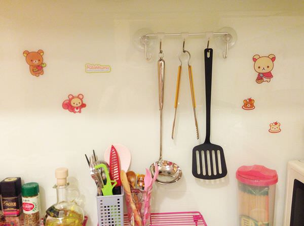 [淘寶] 可愛的拉拉熊玻璃貼紙~我的小廚房佈置