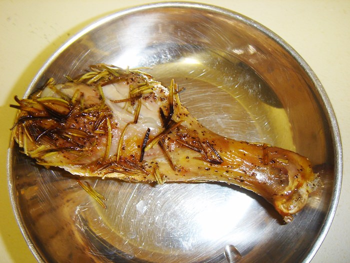 迷迭香烤雞腿 (1)
